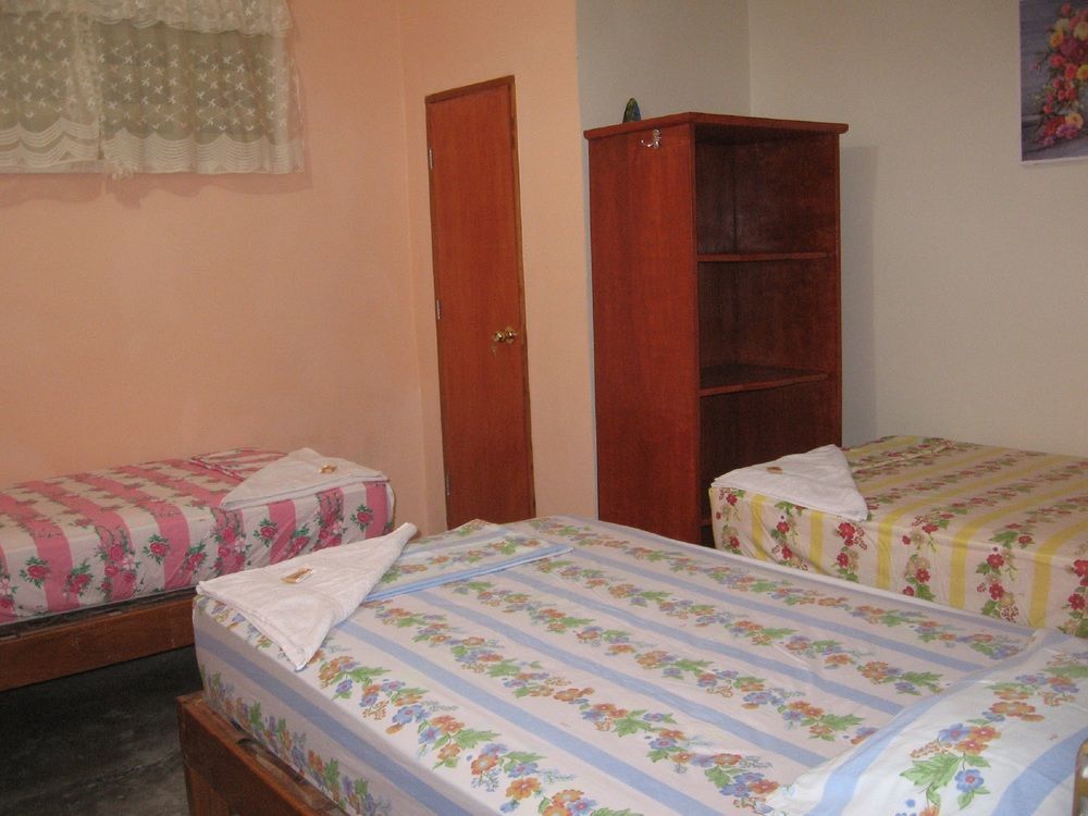 Amazon House Hostel Iquitos Exterior foto