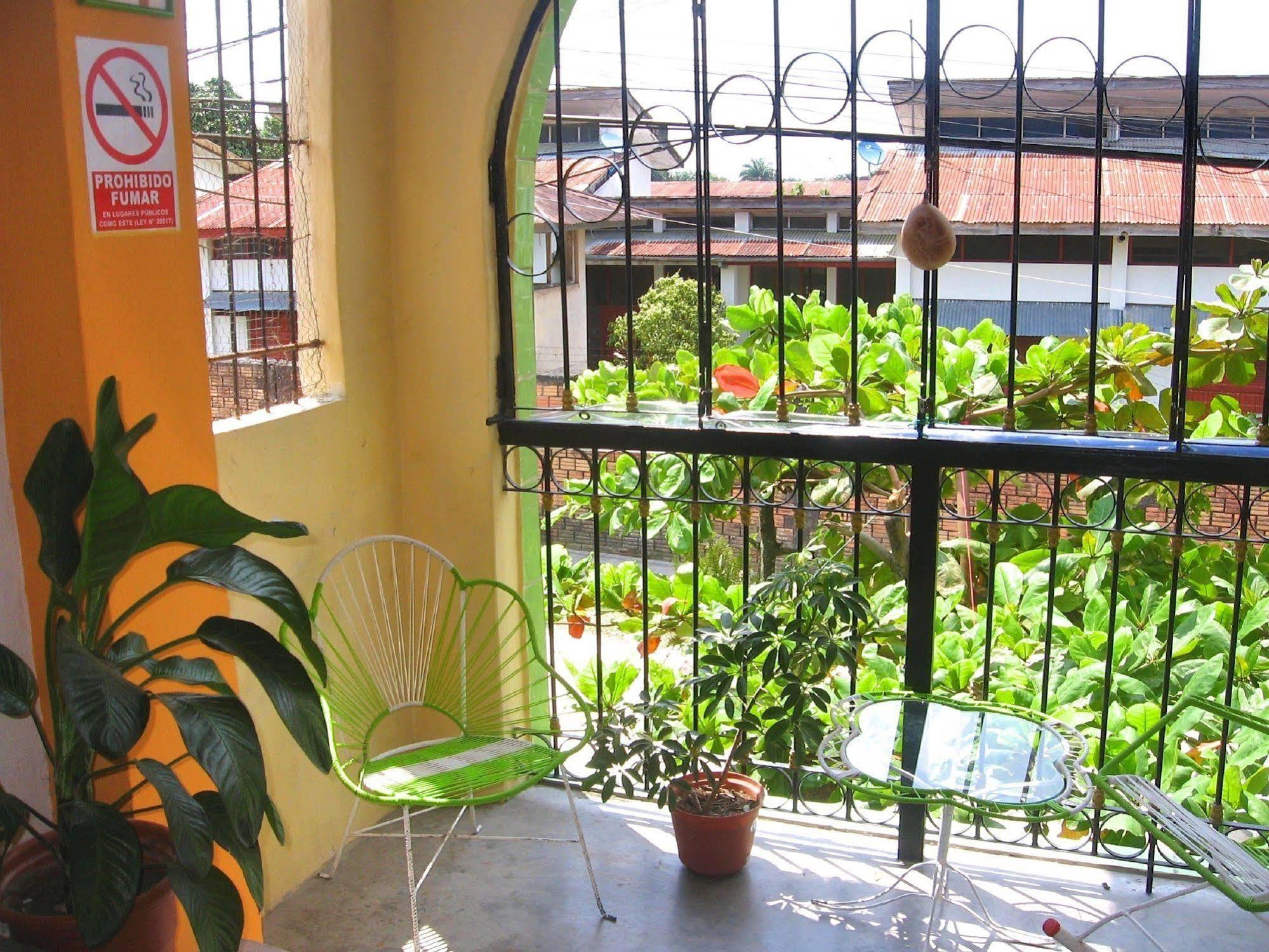 Amazon House Hostel Iquitos Exterior foto